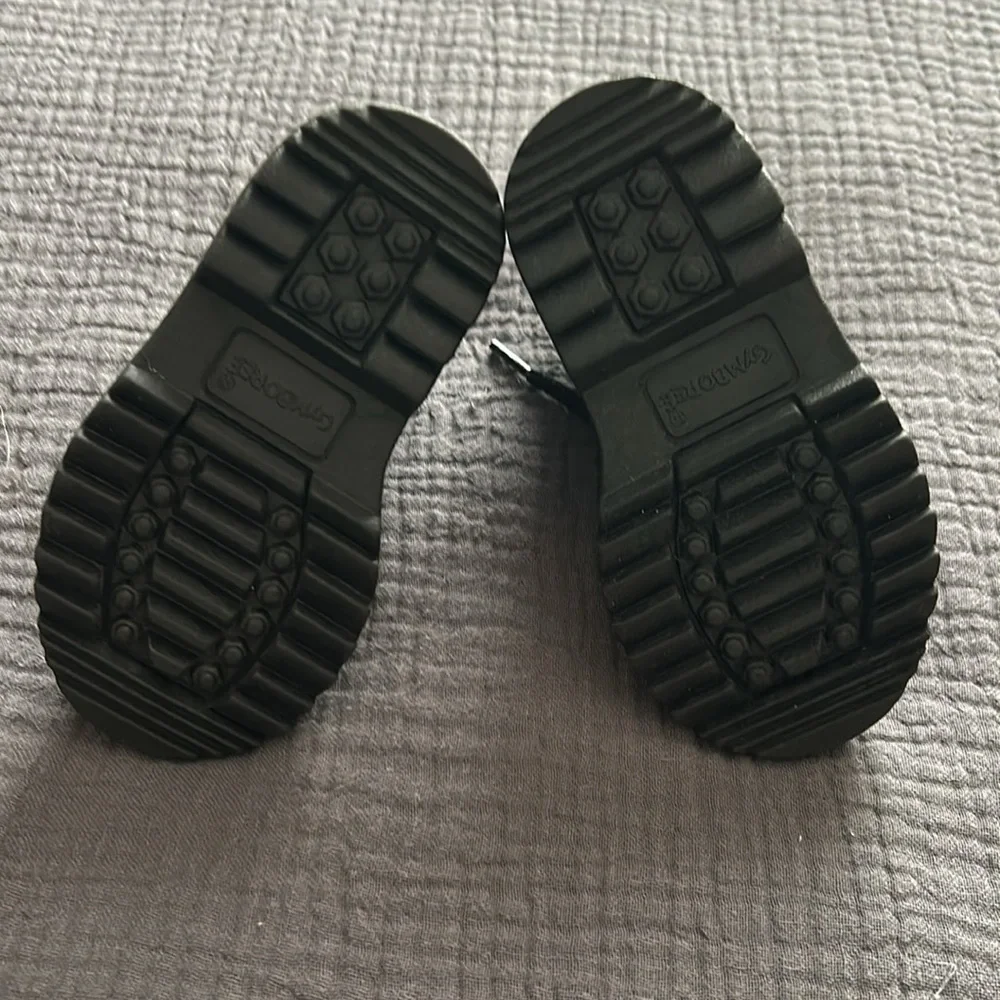 Gymboree leather boots with reflective strip